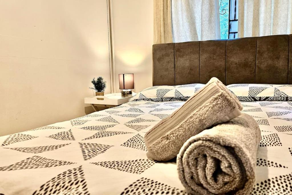185 Lanark Apartment