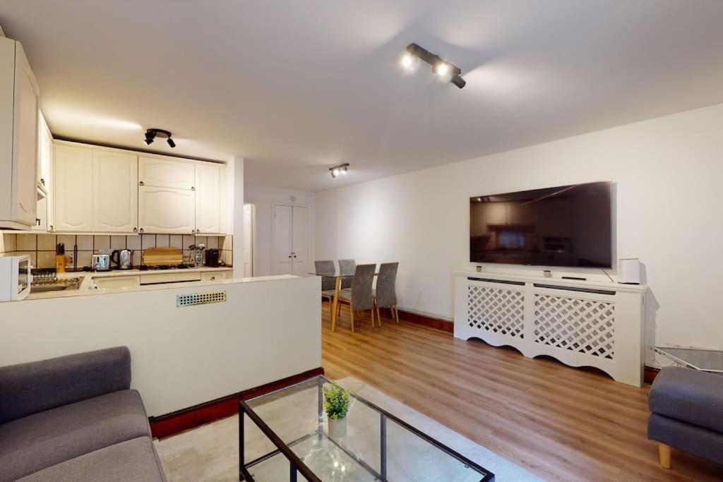 Apartment 185 Lanark *