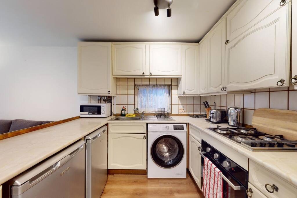 185 Lanark Apartment London