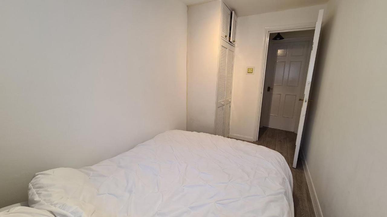 Apartment 185 Lanark
