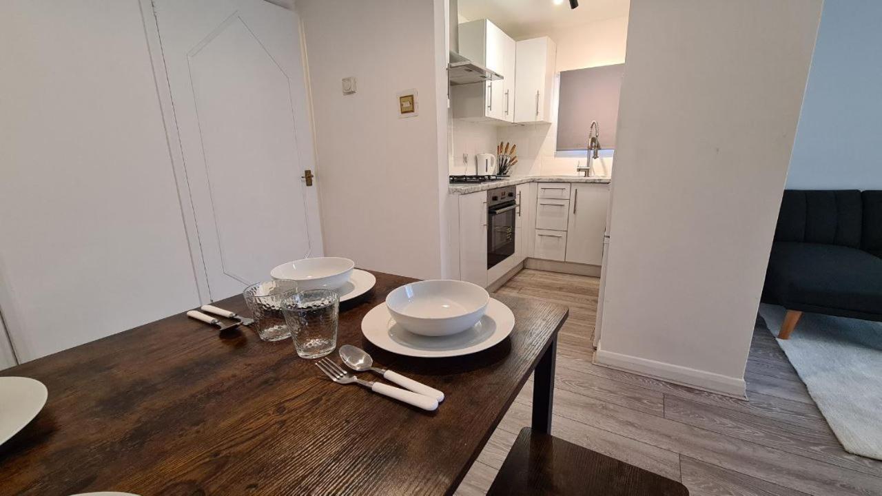 185 Lanark * London