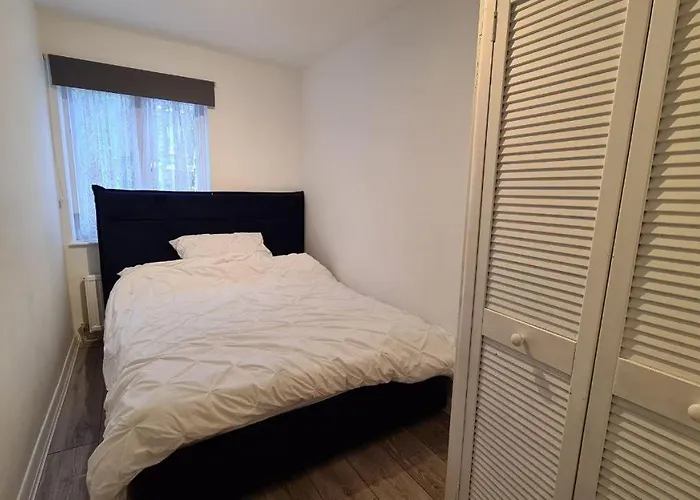 185 Lanark Properties